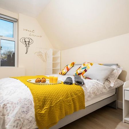 Deluxe 2-Bedroom Flat With Free Parking Birmingham Ngoại thất bức ảnh